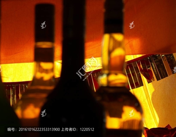橙色背光瓶