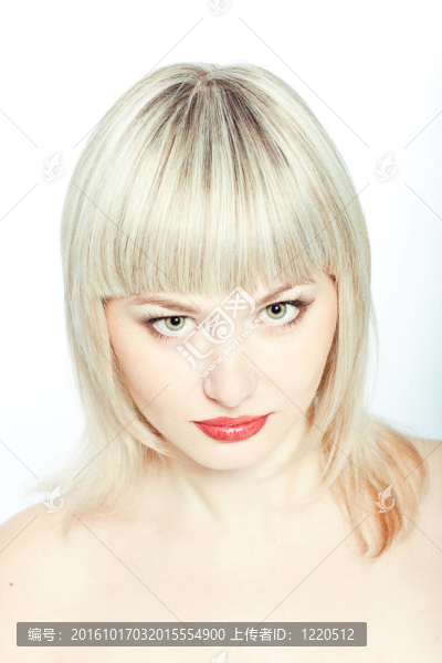 迷人的金發(fā)美女肖像