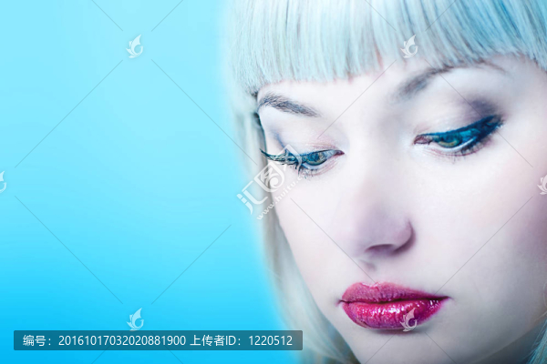 迷人的金發(fā)美女肖像