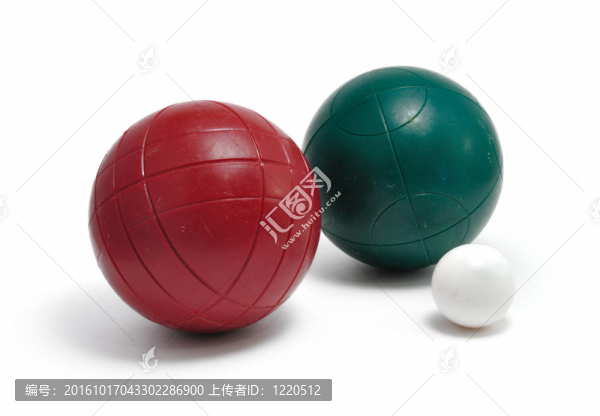 紅色和綠色的地擲球和Pallino（杰克或Boccino）