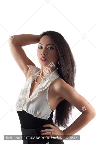拍攝一個(gè)美麗性感的亞洲年輕女人