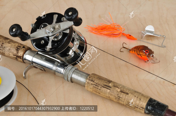 桿和Baitcasting,Reel和其他漁具
