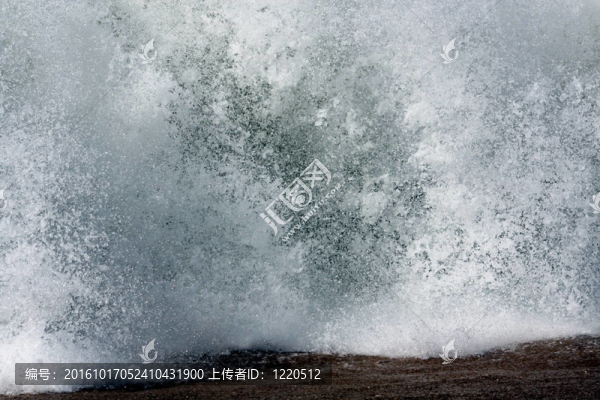 波浪破碎