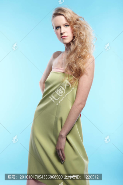 金發(fā)女孩