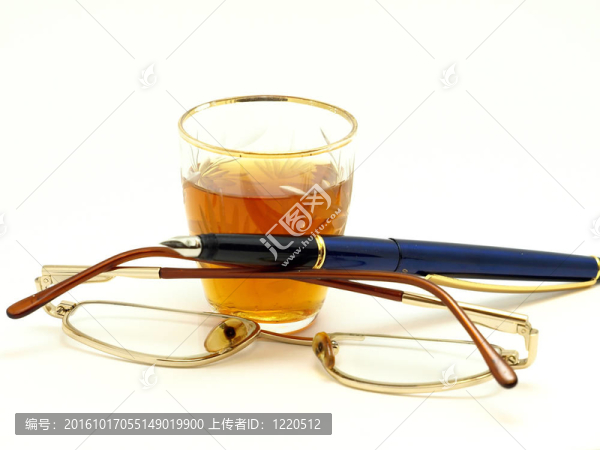 鋼筆；酒杯和玻璃杯