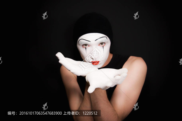 戴著白手套的手勢(shì)模仿