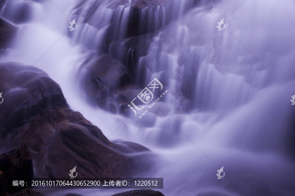 瀑布