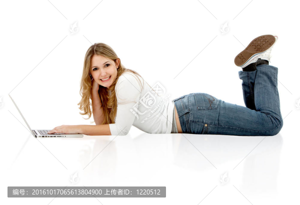 帶筆記本電腦的女人