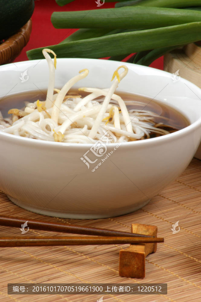 日式豆芽湯