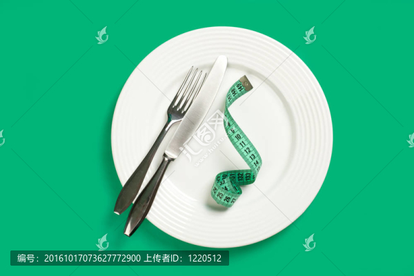 帶卷尺的菜肴