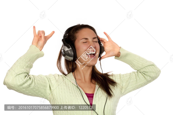 女人聽音樂