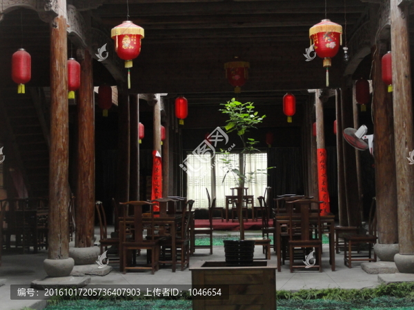 老屋內(nèi)景