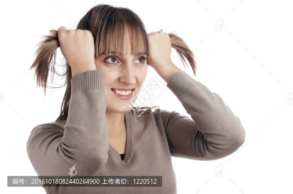 年輕迷人的微笑女孩