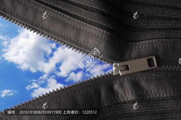 拉鏈的藍(lán)色天空