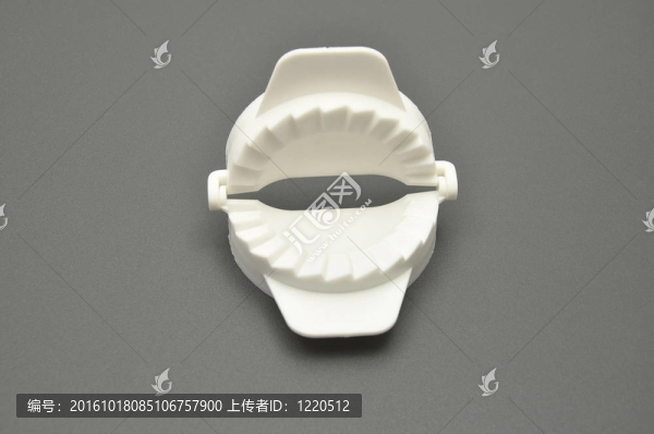 詳細(xì)而簡(jiǎn)單的貝殼餃子圖片