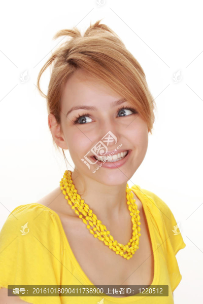 可愛的金發(fā)女孩