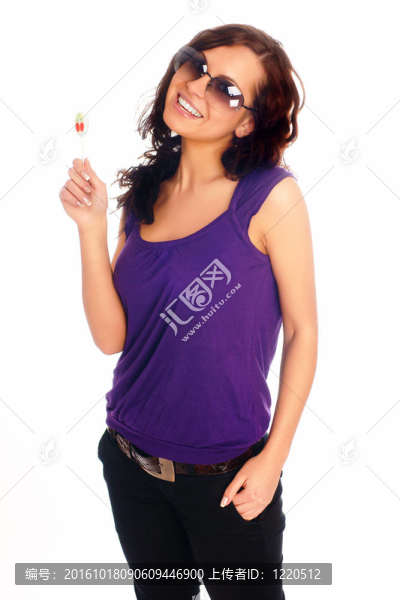 白色背景下美麗年輕性感女人的畫像
