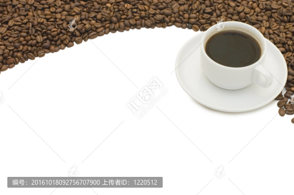 咖啡杯上的咖啡豆