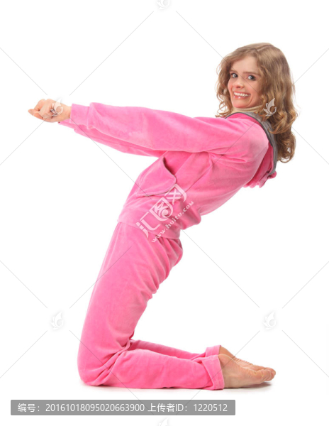穿粉紅色衣服的女孩代表字母Z