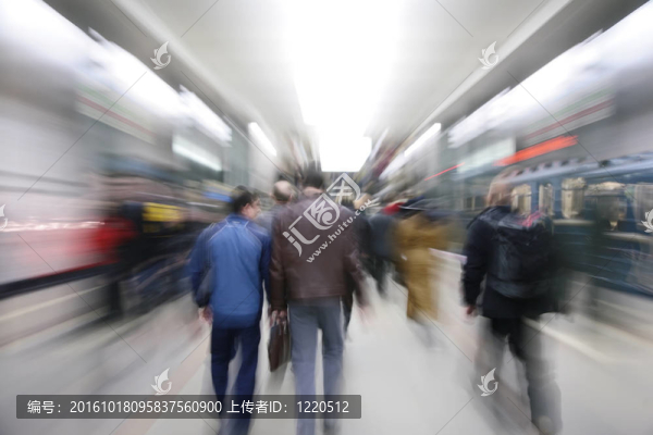 地鐵乘客縮放