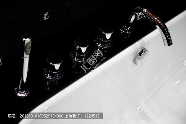 黑白現(xiàn)代浴