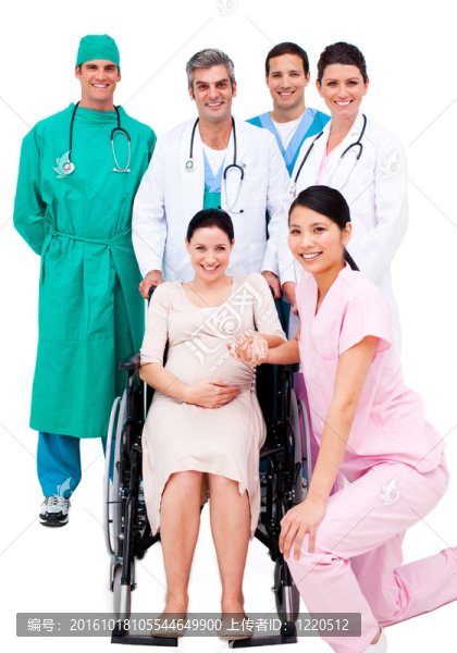 孕婦坐在輪椅上