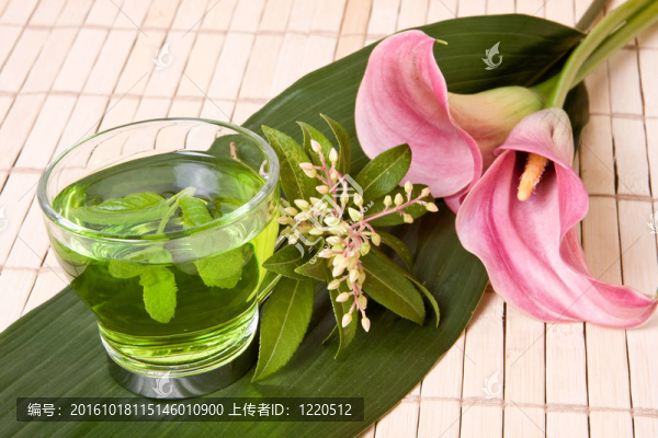 寧?kù)o的茶