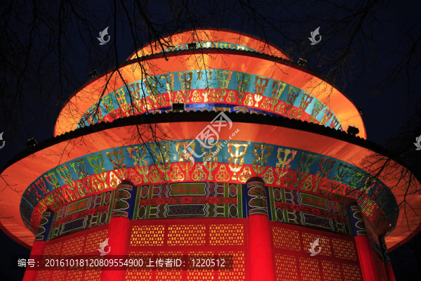 中華寺用絲綢制成的燈