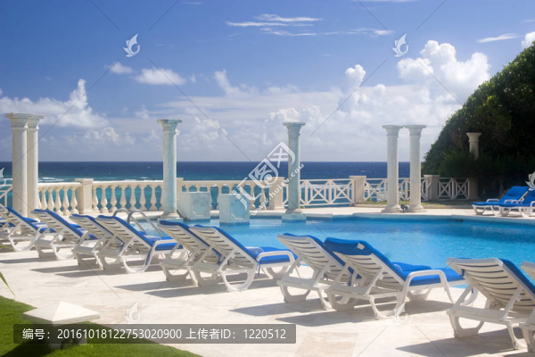室外游泳池