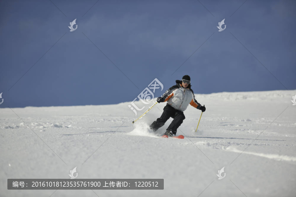滑雪者免費(fèi)乘車