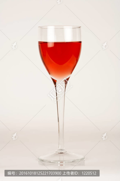 紅色的雞尾酒