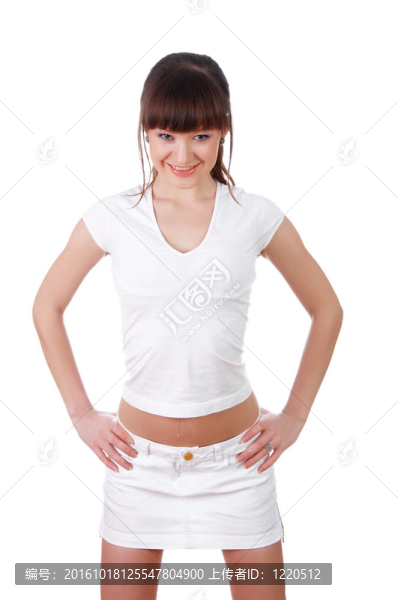 穿著白色T恤的迷人女孩