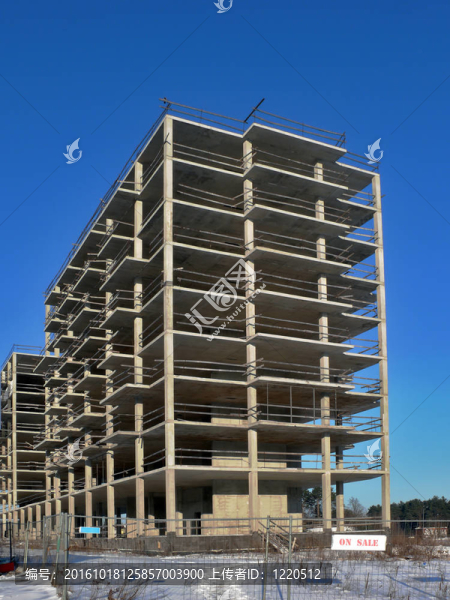 危機(jī)中的拋擲建筑