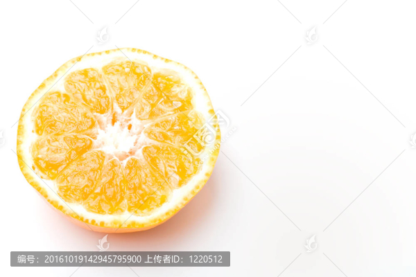 多汁的柑橘克萊門普通話在白色半甜的水果