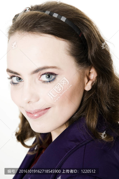 黑發(fā)女人