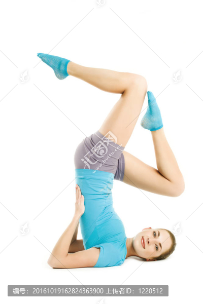 年輕女子健身