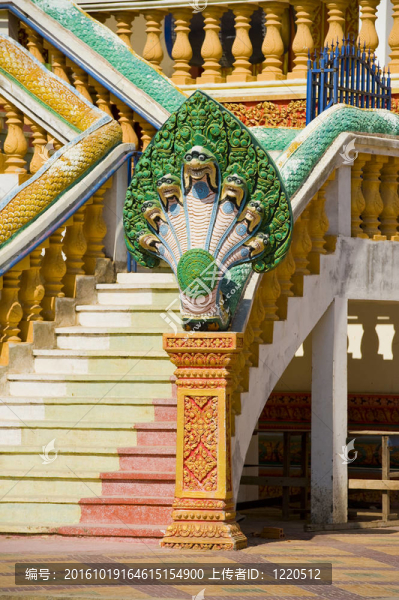 在柬埔寨寺NAGA