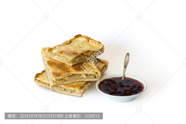 白背景烤白菜派
