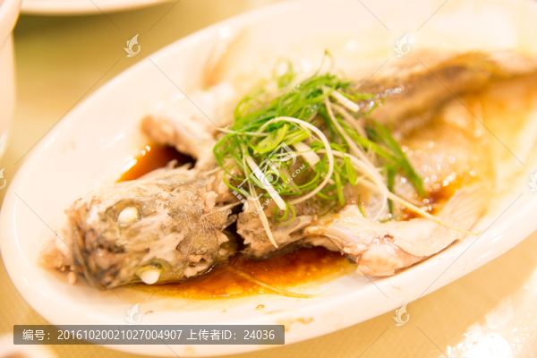 清蒸鱸魚