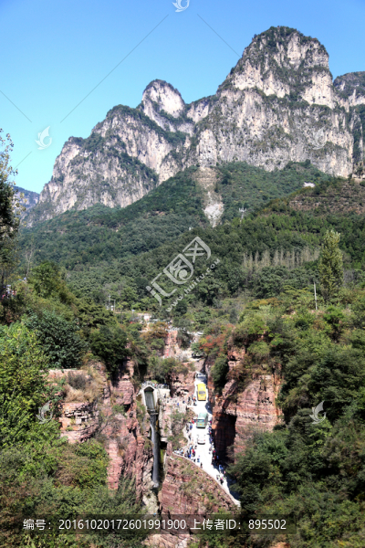 山崖風(fēng)景