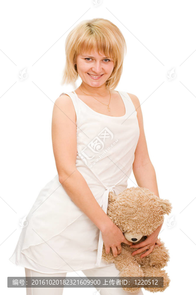 帶玩具熊的漂亮女孩
