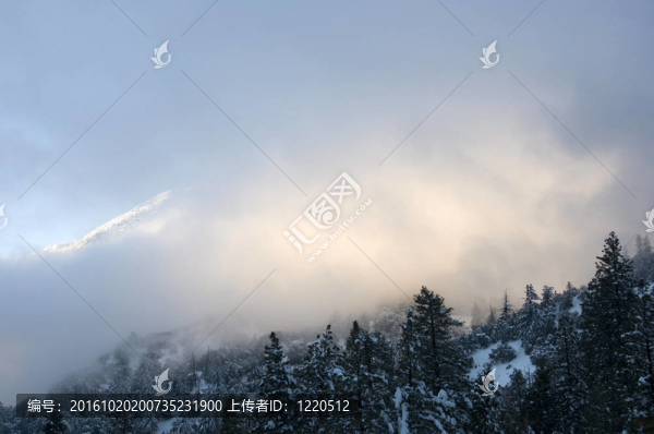 雪山