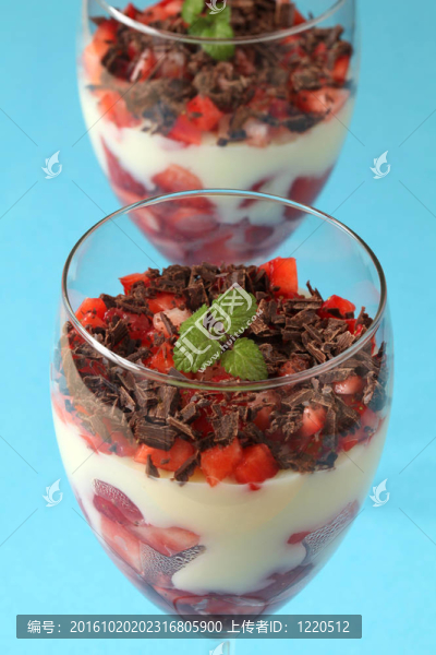 Strawberry和巧克力甜點