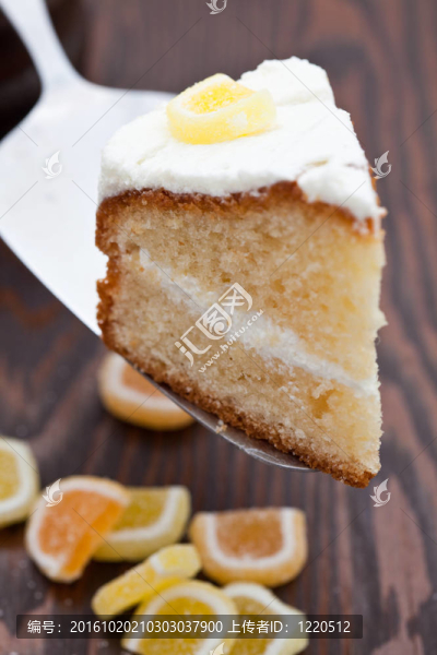 美味自制檸檬海綿蛋糕