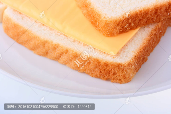 兩片面包