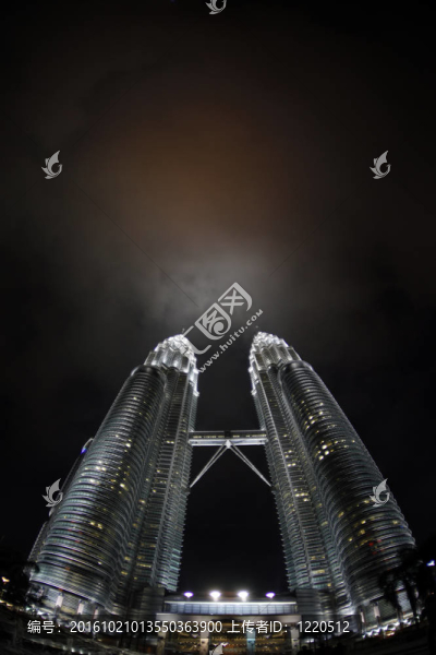 雙子星；雙塔