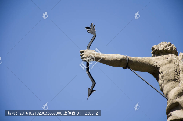 拱箭雕塑