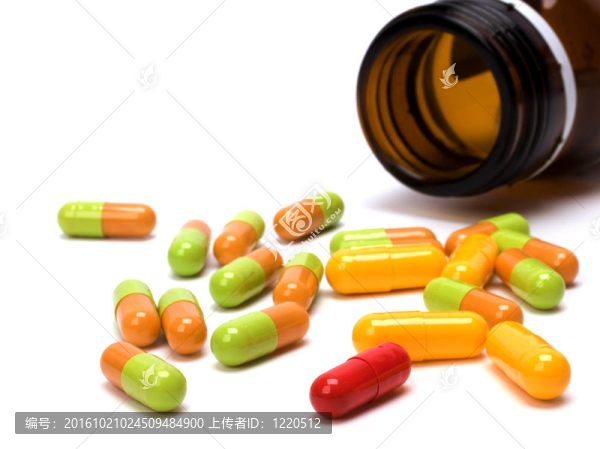 白色背景分離的膠囊