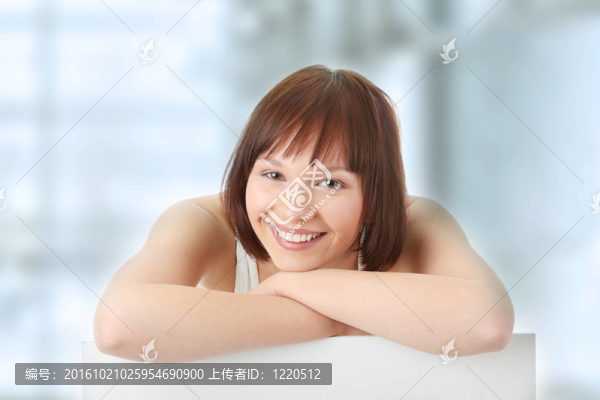 一個漂亮的年輕女人