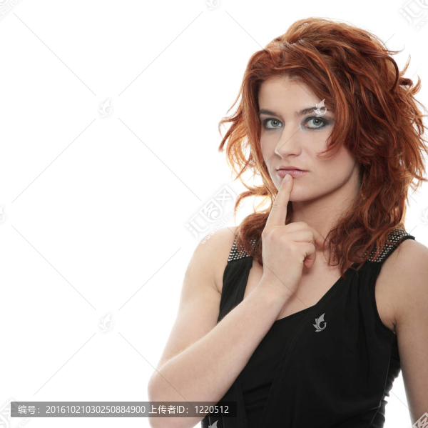 穿晚禮服的女人